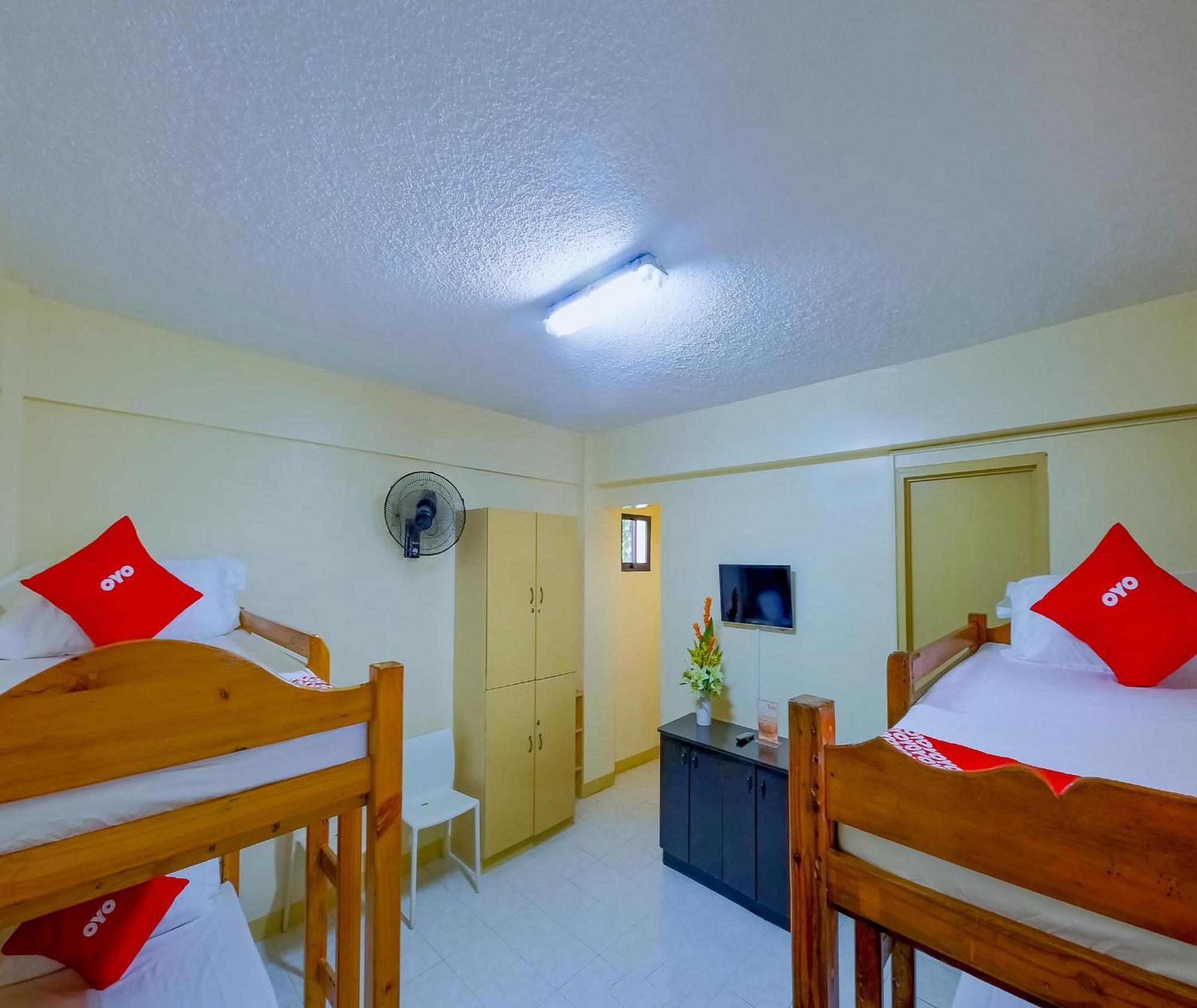 Oyo 840 Orangenest Apartelle Маніла Екстер'єр фото
