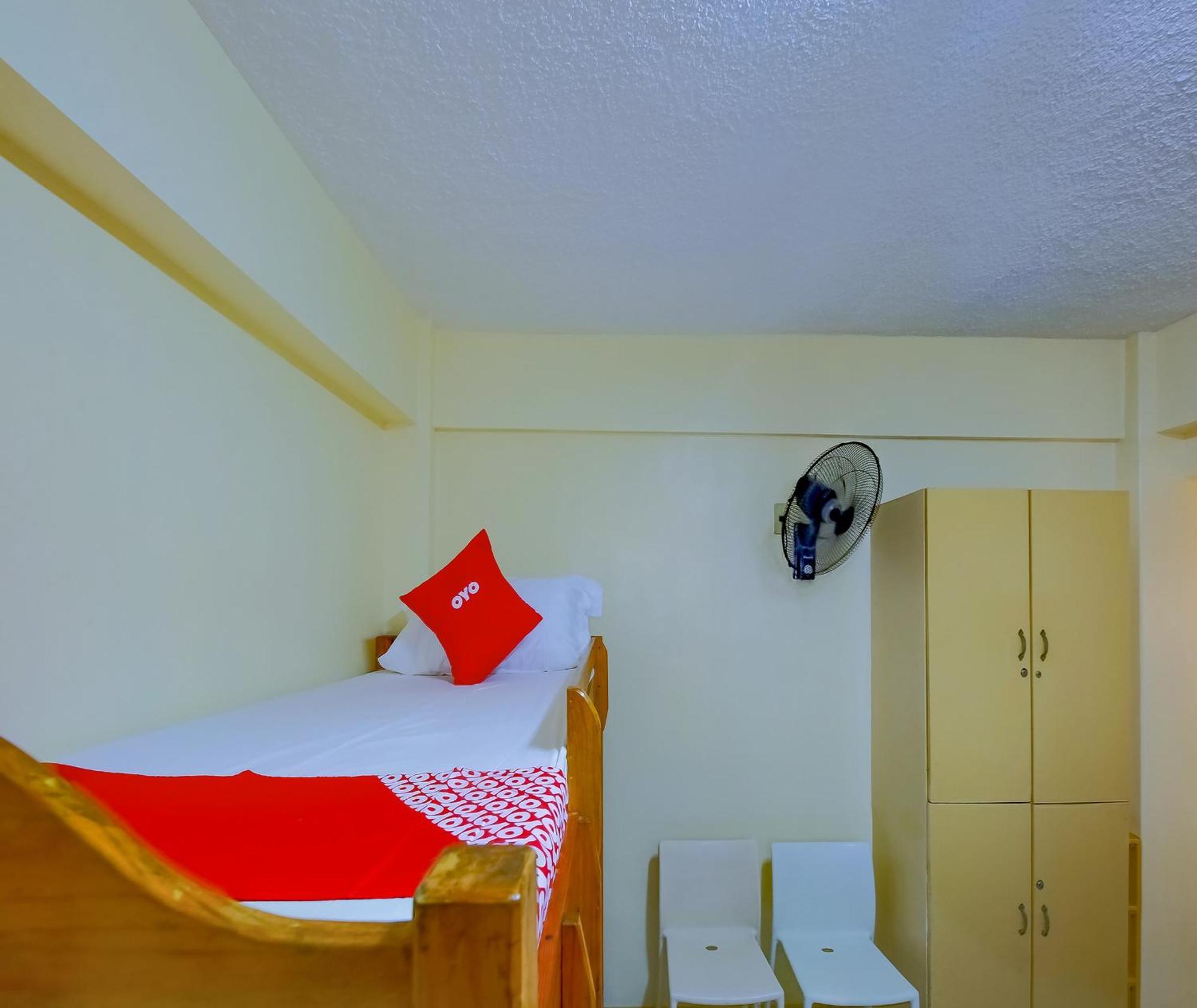 Oyo 840 Orangenest Apartelle Маніла Екстер'єр фото