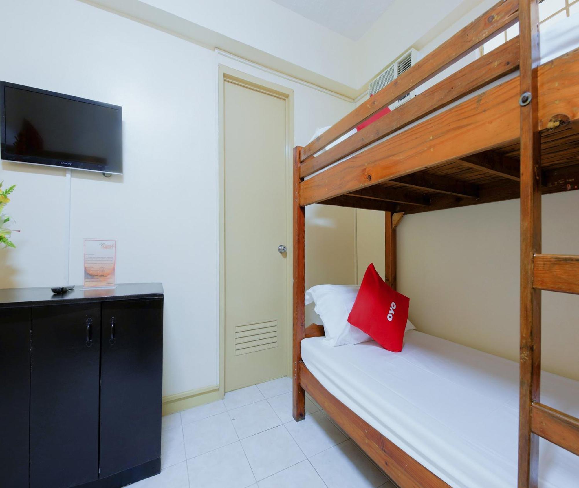 Oyo 840 Orangenest Apartelle Маніла Екстер'єр фото